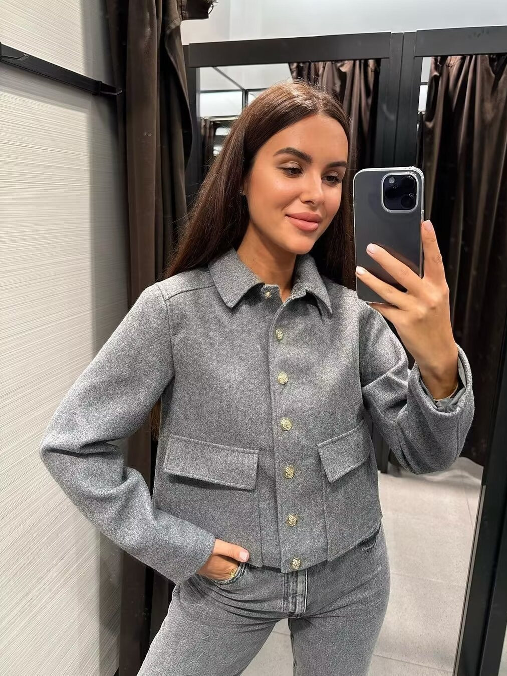 Short trendy jacket for ladies with practical pockets and gold buttons Chic and Style