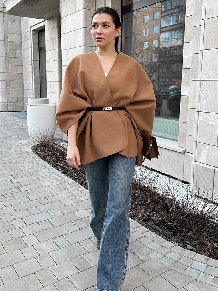 Chemisier moderne pour femmes avec design asymétrique Chic und Stil