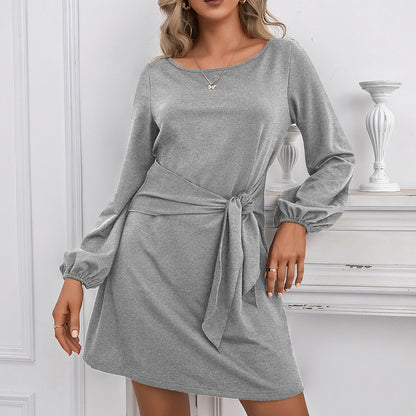Robe portefeuille élégante pour femmes avec manches longues et ceinture à la taille Chic und Stil