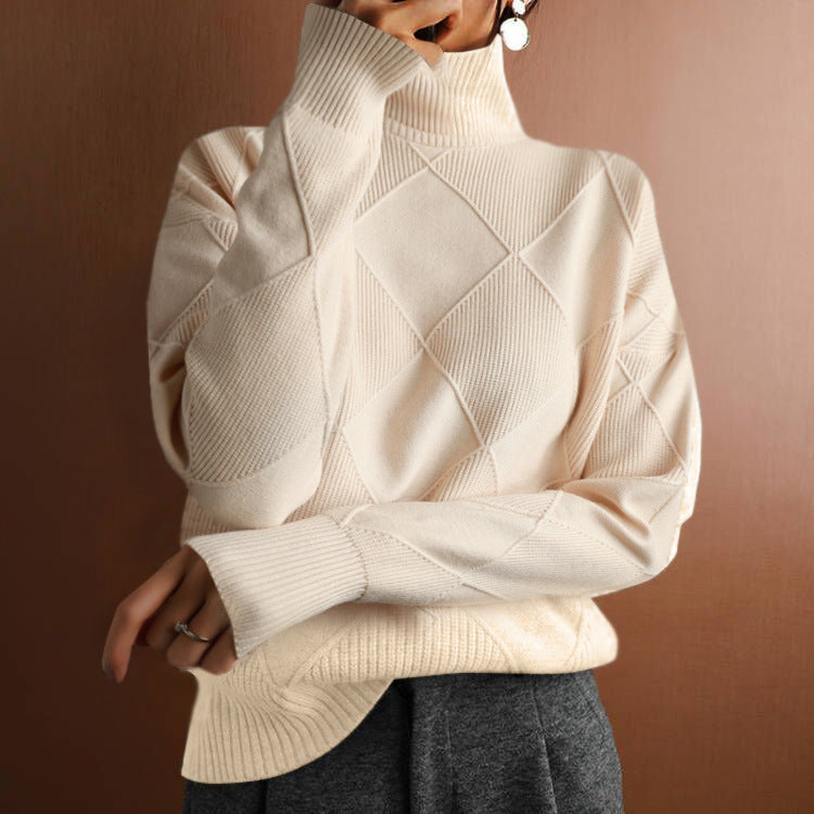 Pull femme à col montant tendance avec une optique structurée Chic und Stil