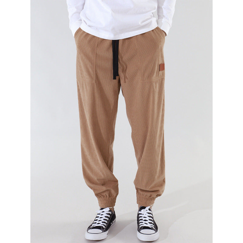 Comfortable casual pants for men with elastic waistband and relaxed fit Chic und Stil