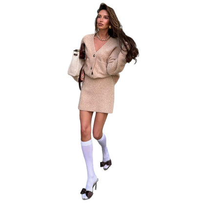 Dames élégant ensemble en tricot avec cardigan ouvert et jupe assortie Chic und Stil