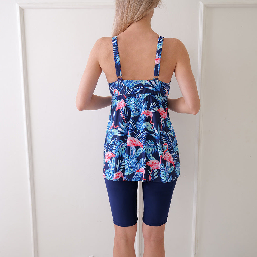 Maillot de bain tankini sportif pour femmes avec découpe latérale élégante et shorts confortables Chic und Stil