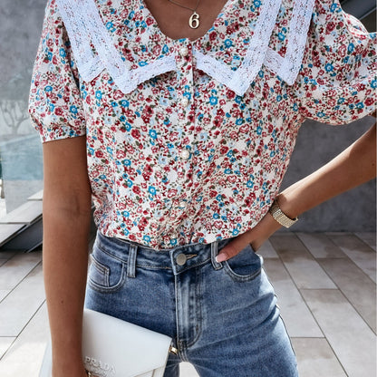 Blouse florale vintage inspirée pour femmes avec col en dentelle Chic und Stil