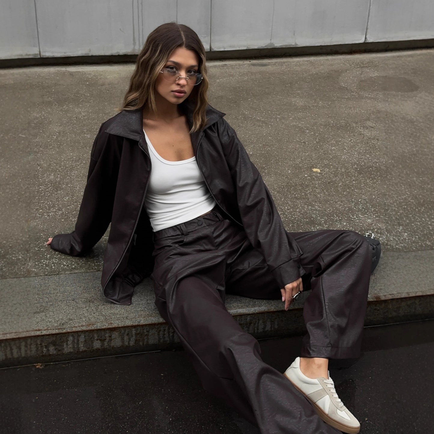 Casual synthetic leather set for women with oversized jacket and comfortable pants Chic and Style