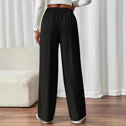 Wide pleated pants for women with elastic waistband and practical pockets Chic and Style