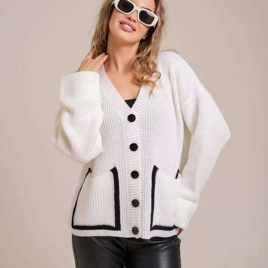 Dames gros tricot cardigan avec ouvertures à l'avant et grands boutons Chic und Stil