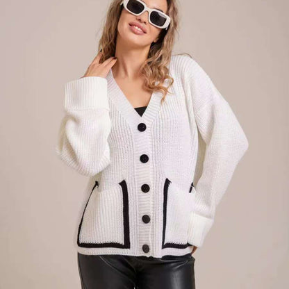 Dames gros tricot cardigan avec ouvertures à l'avant et grands boutons Chic und Stil