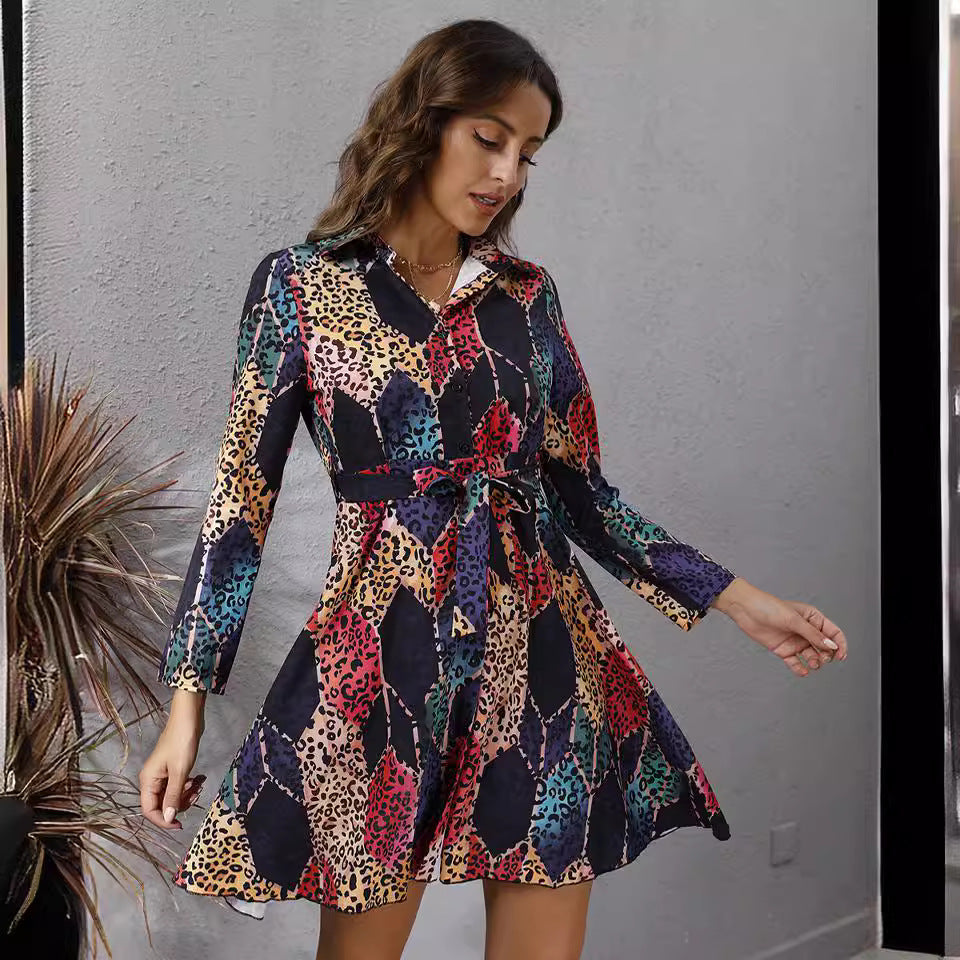 Robe chemise pour femmes avec une taille élégante Chic und Stil