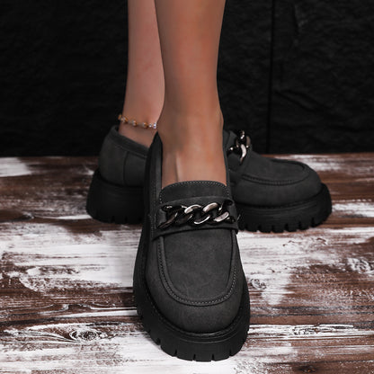 Dames Chunky Loafers avec application de chaîne et profil robuste Chic und Stil