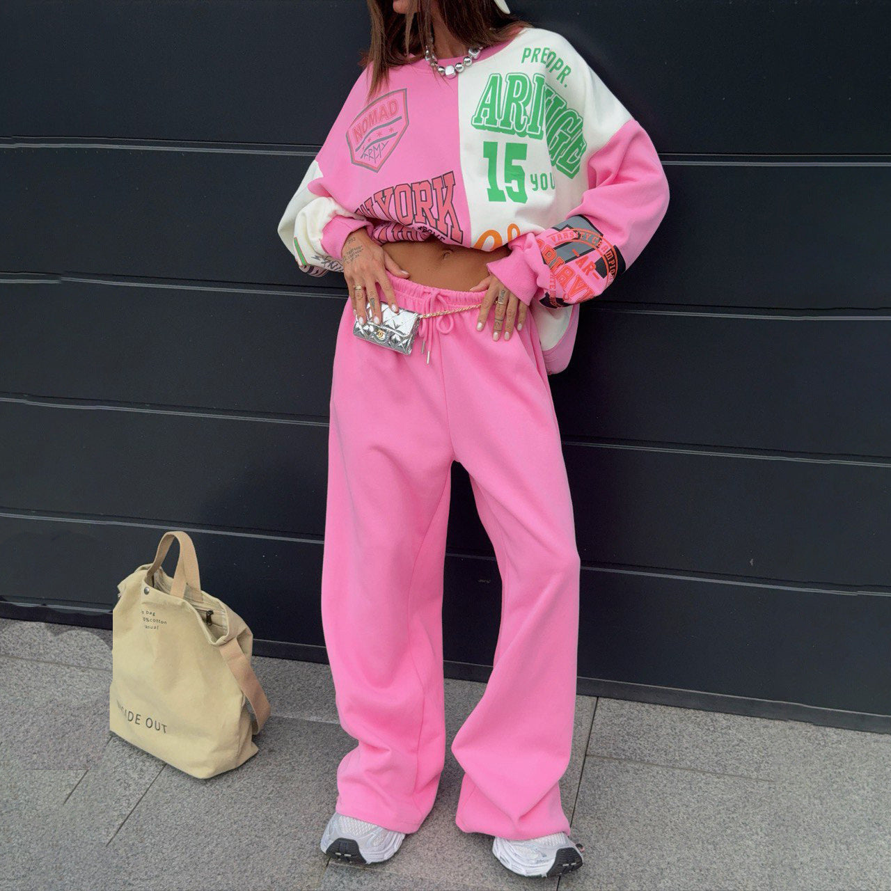 Chic and Style oversized casual sweatshirt and jogger pants set for women