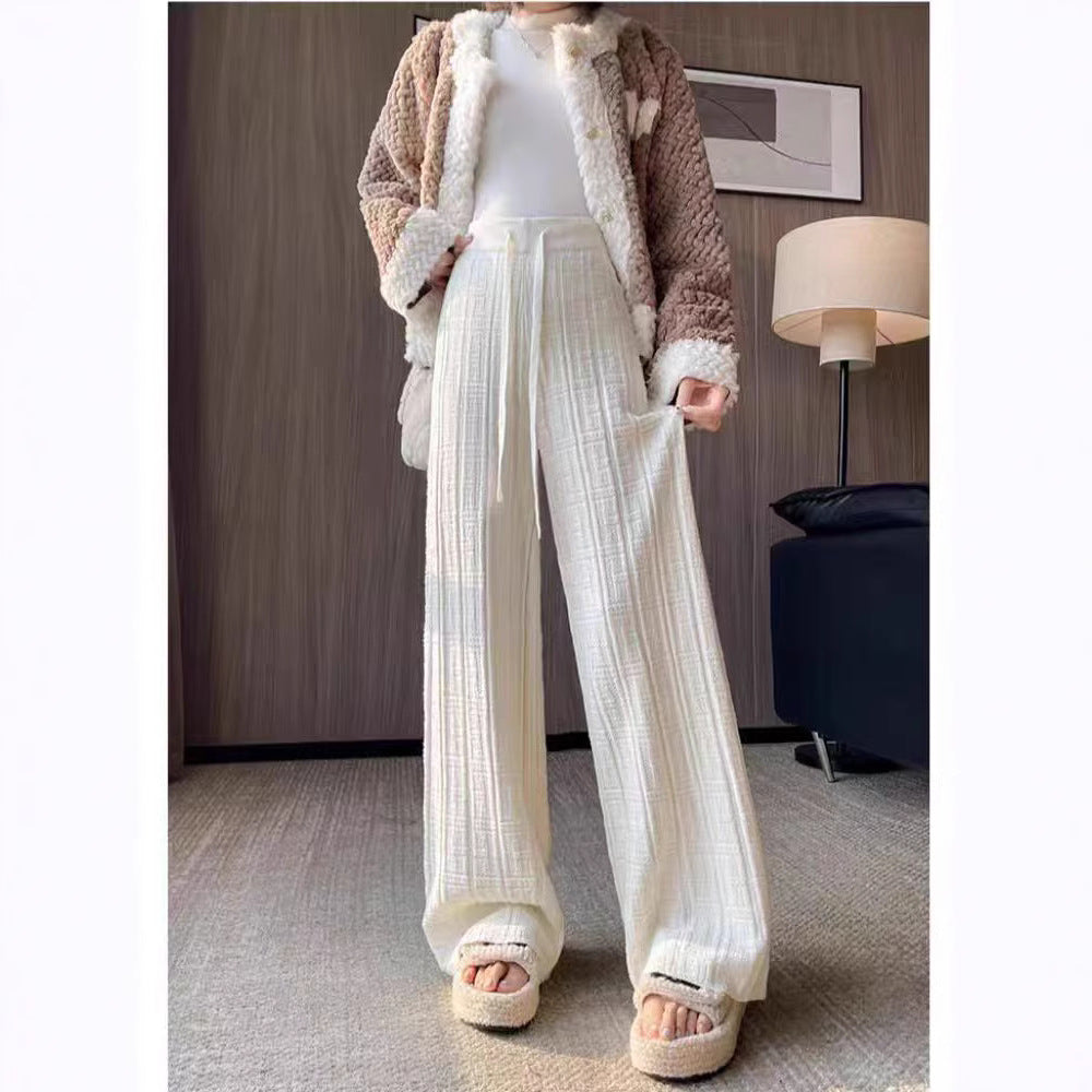Loose linen pants for women with elastic waistband and striped design Chic und Stil
