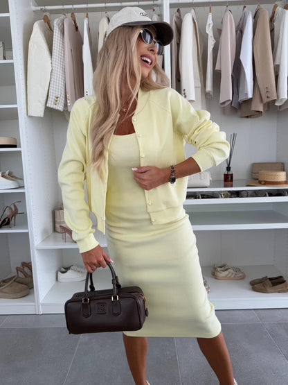 Robe de sport pour femmes avec veste en coton assortie Chic und Stil
