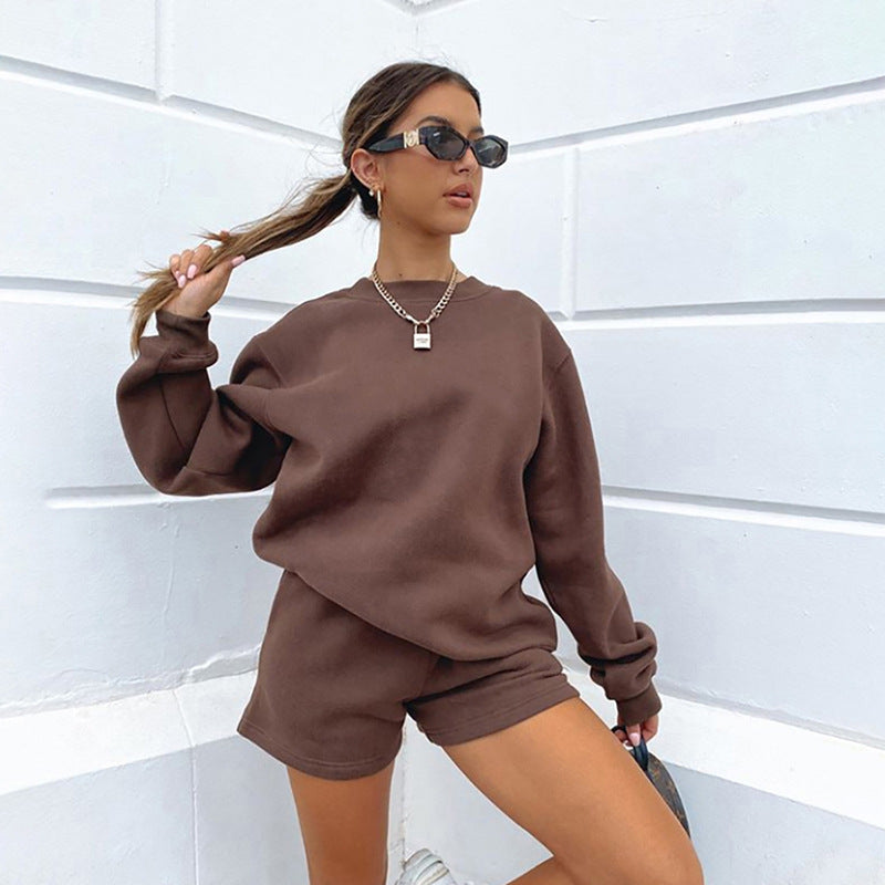 Ensemble de sweat-shirt confortable et de shorts pour femmes Chic und Stil