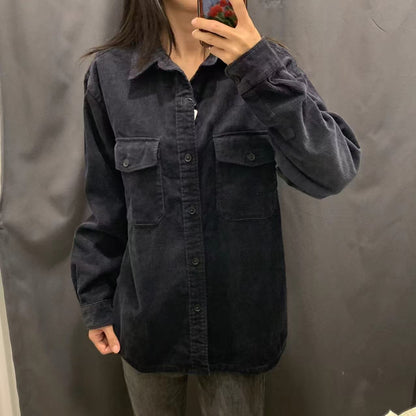 Veste en corduroy décontractée pour femmes avec poches poitrine pratiques Chic & Stil