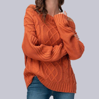 Pull en grosse maille pour femmes avec décolleté asymétrique et motif tressé Chic und Stil