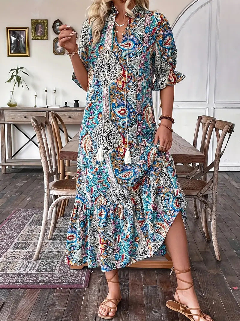 Robe maxi femme avec motif paisley ludique et détails volantés Chic und Stil