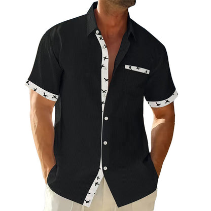 Chemise décontractée à manches courtes pour hommes avec un col unique et un design rayé Chic und Stil