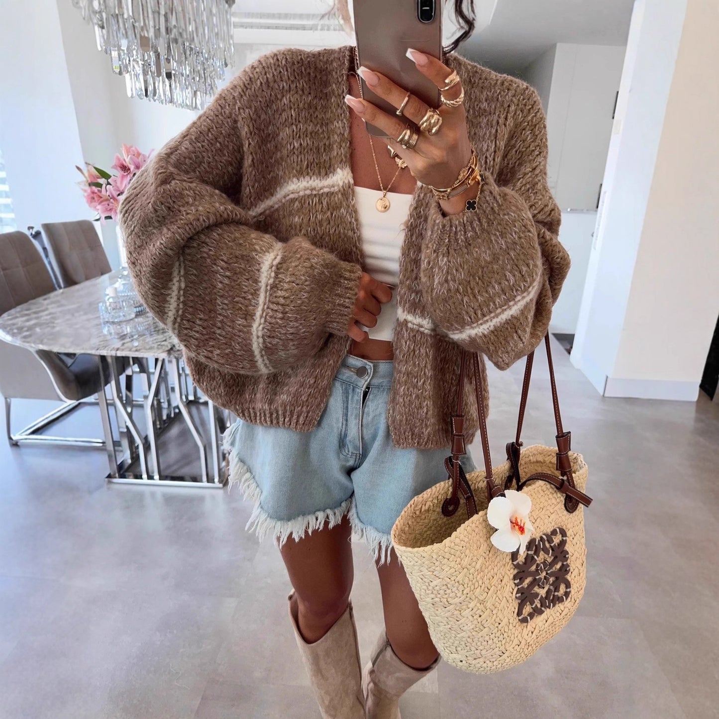 Dames gros tricot cardigan avec coupe décontractée et motif rayé à la mode Chic und Stil