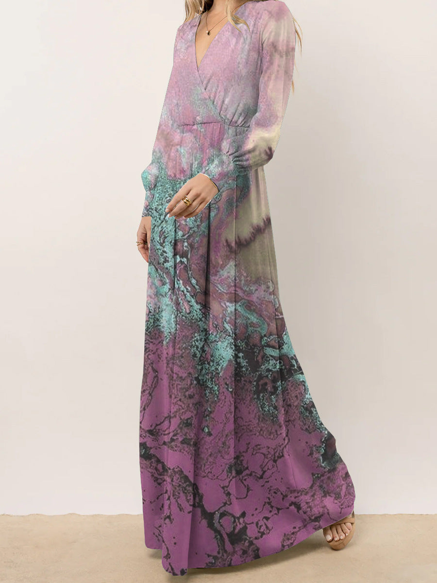 Robe maxi femme avec des détails de plis raffinés et un dégradé de couleur artistique Chic und Stil