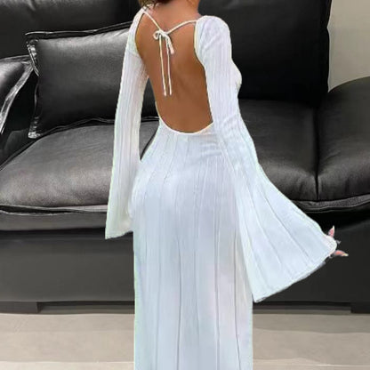 Robe midi à manches longues pour femmes avec décolleté dos profond et fines rayures Chic und Stil