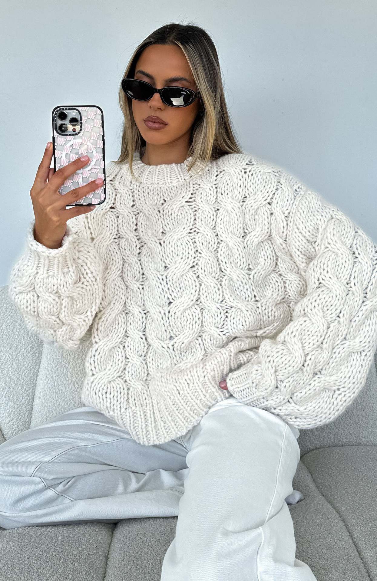 Pull-over en grosse maille pour femmes avec un motif de torsade moderne et une coupe décontractée Chic und Stil