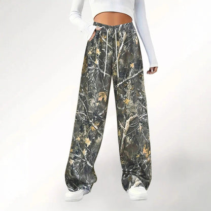 Camouflage palazzo pants for women with elastic waist and comfortable fit Chic und Stil