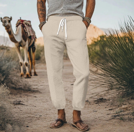 Casual cargo pants for men with elastic waistband and practical pockets Chic and Style