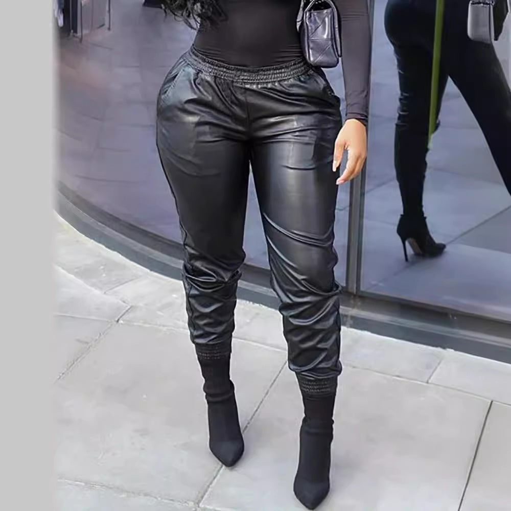 Chic and Style women's sporty lounge pants with gathers