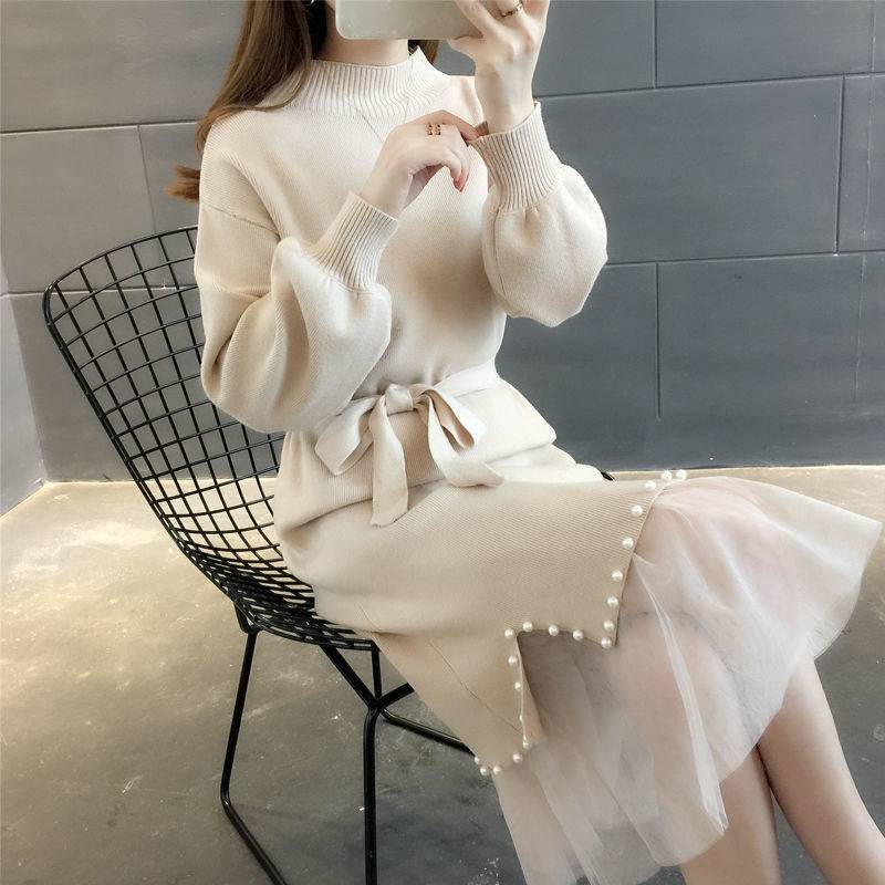 Robe tricotée élégante pour femmes avec ceinture à la taille et ourlet décoratif Chic und Stil