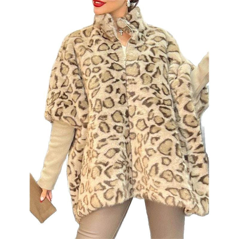 Dames Élégante Veste en Peluche avec Motif Léopard et Col Montant Chic und Stil