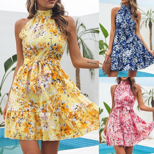 Robe d'été pour femmes avec un élégant col halter et une jupe volumineuse Chic und Stil