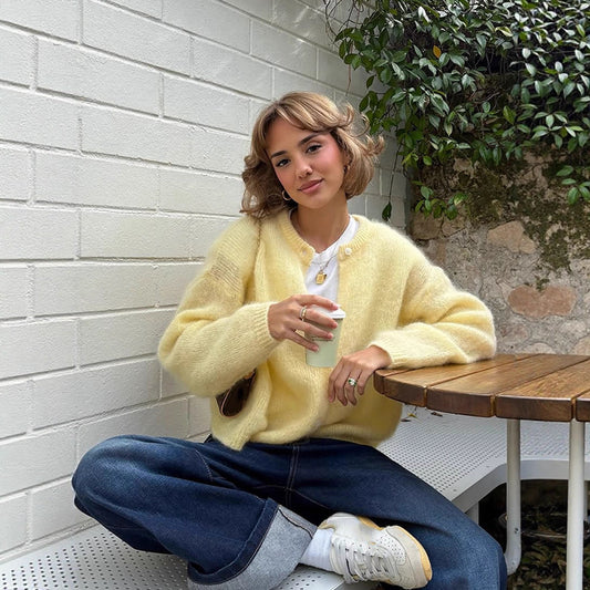 Dames cardigan en tricot doux avec de grandes manches bouffantes Chic und Stil