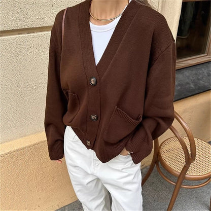 Dames cardigan en tricot décontracté avec grandes poches et fermeture à boutons Chic und Stil