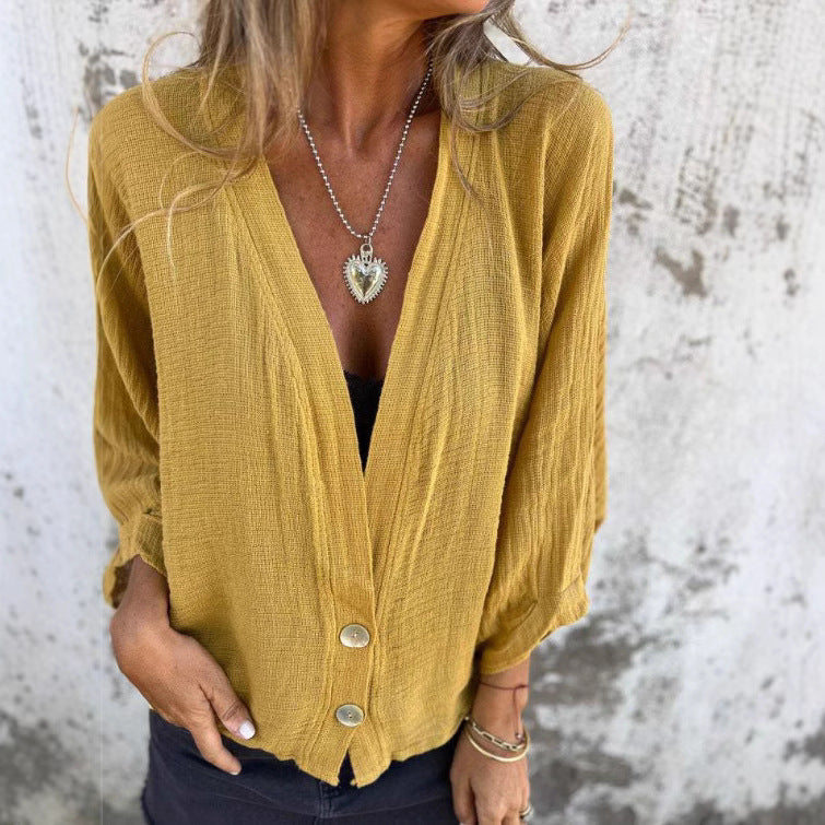 Blouse croisée pour femmes avec fermeture à bouton et tissu léger Chic und Stil