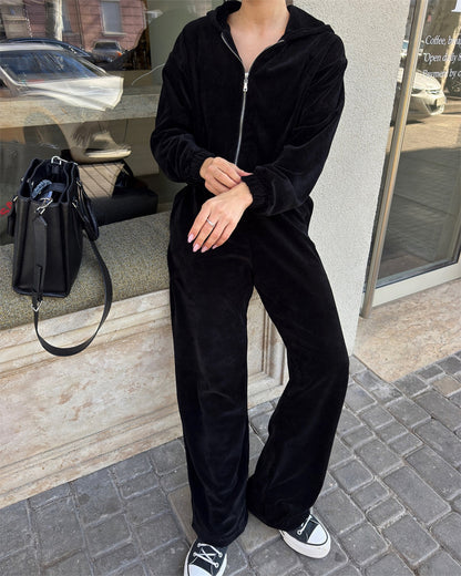 Casual short hoodie set for women with wide pants Chic and Style