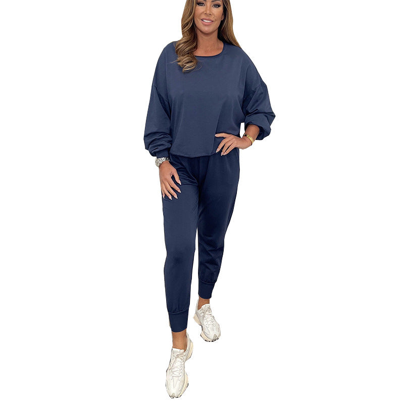 Chic and Style casual polar loungewear set for women with loose top and elastic pants
