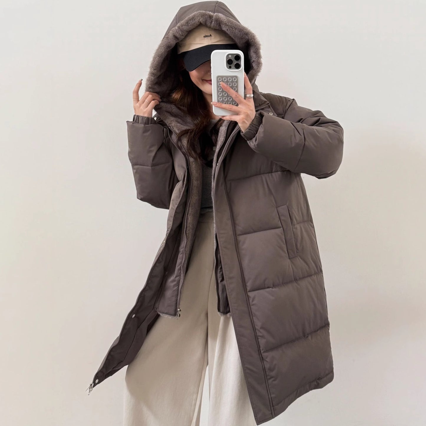 Dames élégant parka d'hiver rembourré avec col en fausse fourrure et poches pratiques Chic und Stil