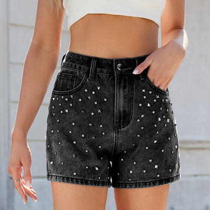 Shorts pour femmes avec des détails en sequins brillants et une taille haute Chic und Stil