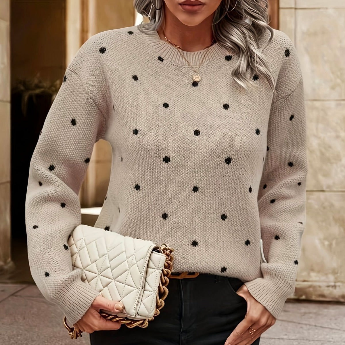 Pull femme avec design de points texturé Chic und Stil