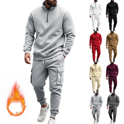 Men's fleece sports set with functional zipper and cargo pants Chic und Stil