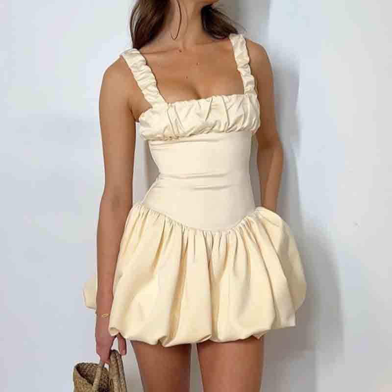 Dames Robe mini ludique avec volant volumineux Chic und Stil