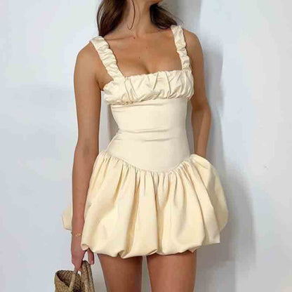 Dames Robe mini ludique avec volant volumineux Chic und Stil