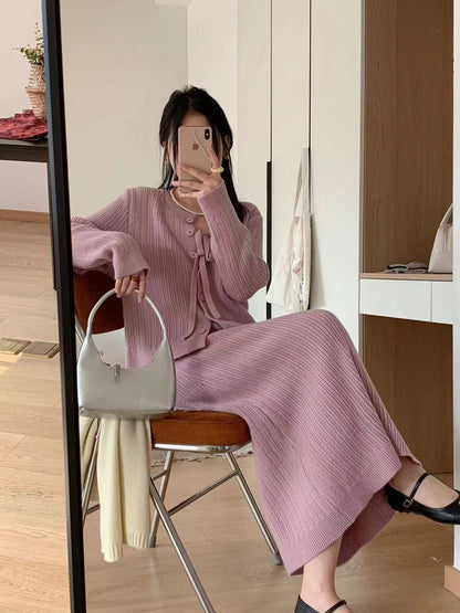 Veste en tricot pour femmes avec maxi robe en design côtelé et ceinture à nouer féminine Chic und Stil