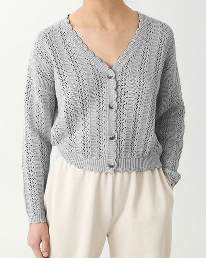 Cardigan tricot pour femmes avec volants féminins et détails de boutons Chic und Stil