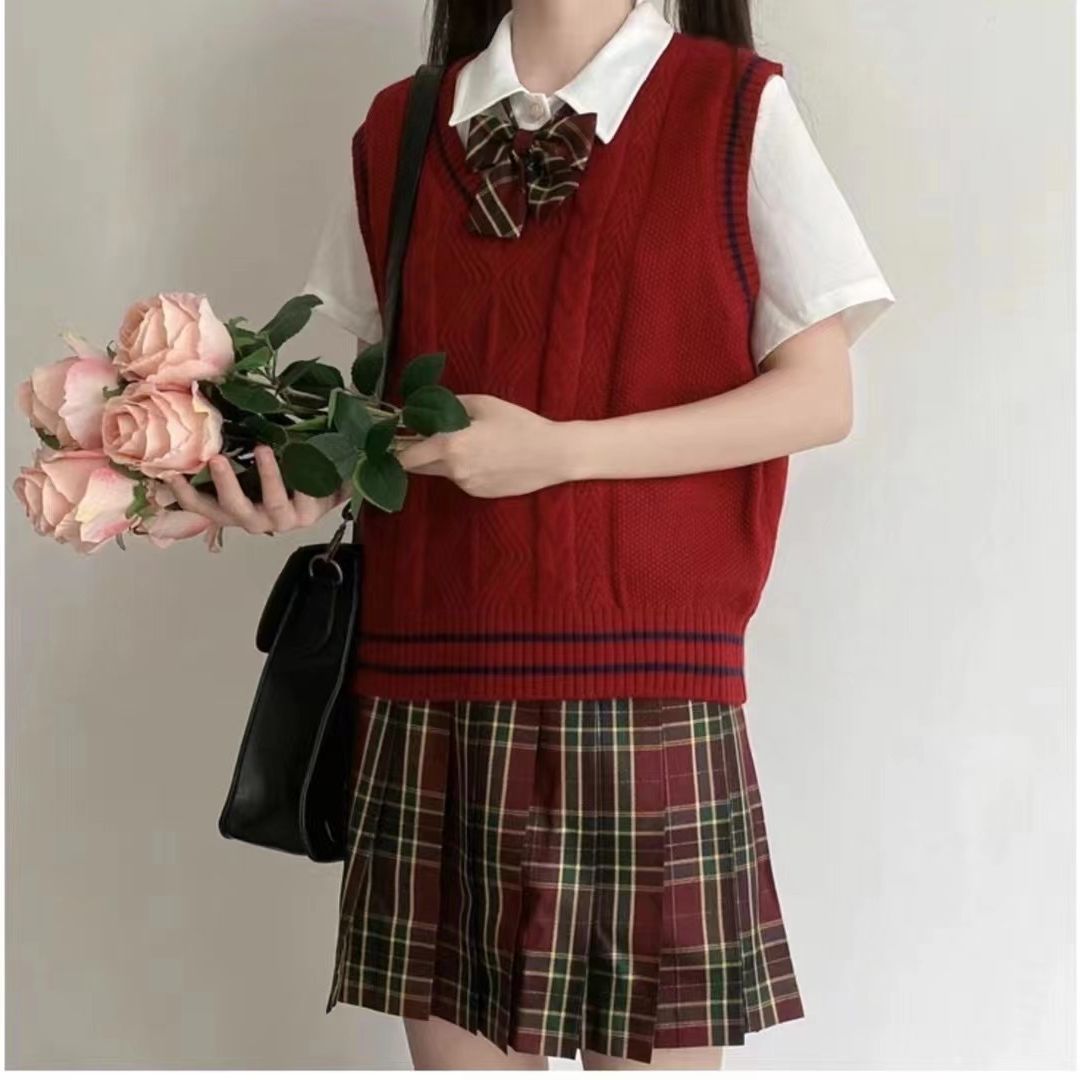 Pull en tricot pour femmes avec décolleté en V et motif de tresses géométriques Chic und Stil