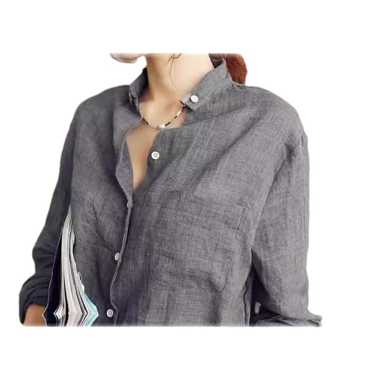Chic und Stil Women's Tailored Lightweight Button-Down Shirt and Shorts Set