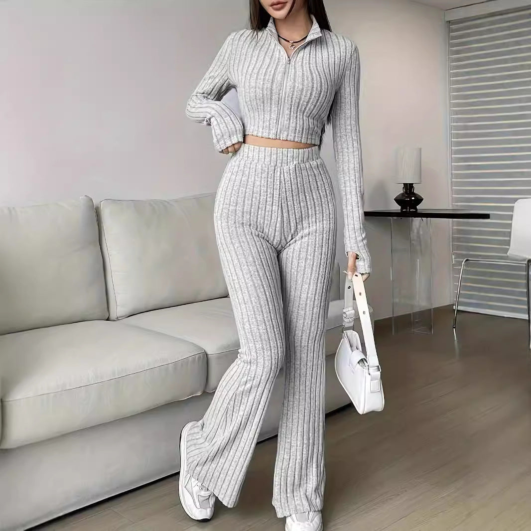 Modern knit set for ladies with cropped top and wide pants Chic and Style