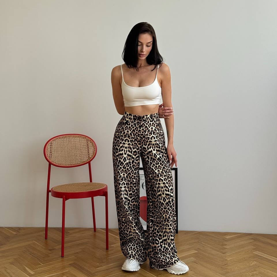 Loose leopard denim pants for women with elastic waistband Chic and Style