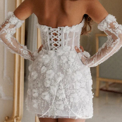Dames Robe de Mariée Élégante avec Détails Floraux et Inserts Transparents Chic und Stil